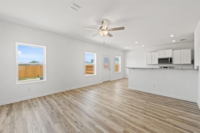 Photo - 14713 Eagles Claw Wy