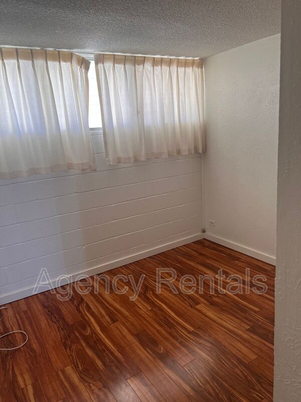 Photo - 1702 Kewalo St Unit Hale O Kalani Towers