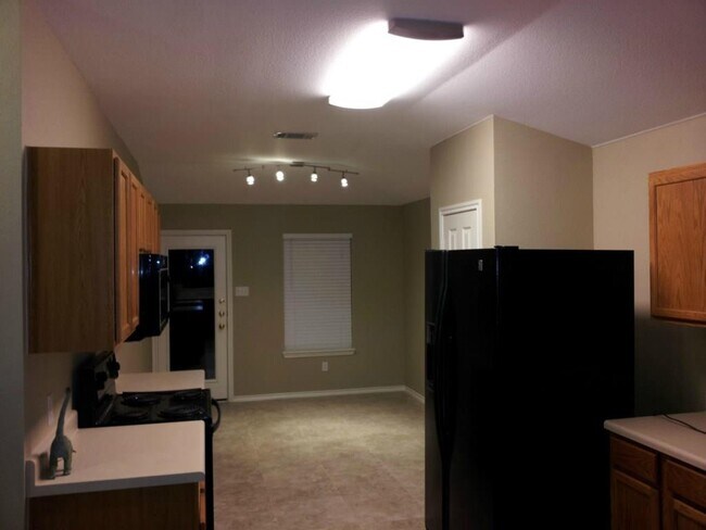 Photo - 204 Quail Hollow Dr