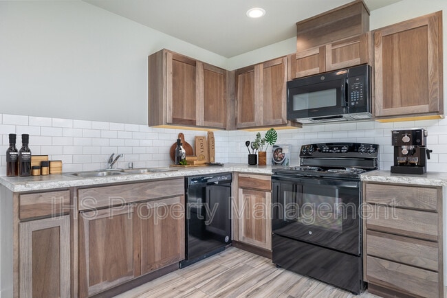 311 Dawson Ln