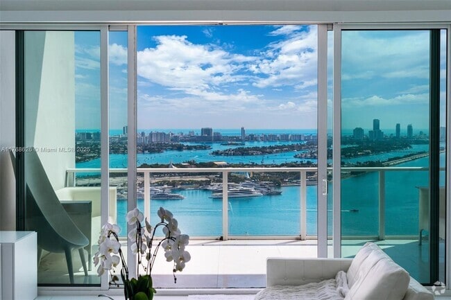 Building Photo - 1040 Biscayne Blvd Unit 3602 Rental