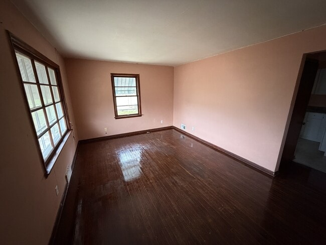 Photo - 723 Indiana Ave