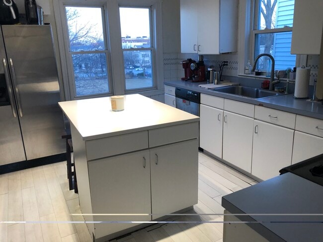 Photo - 231 Harvard St Unidad 5