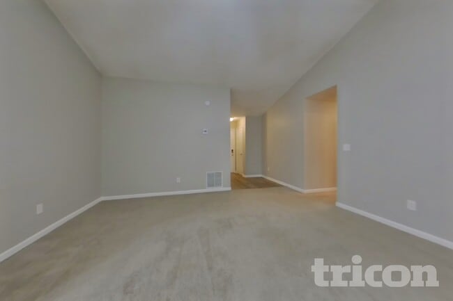 Photo - 4486 Lindsey Dr SW