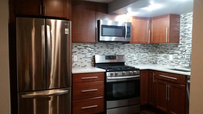 Photo - 84 Q St NW Unidad #B