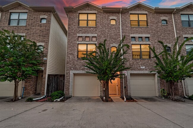 Photo - 2710 Hullsmith Dr Unidad 1303