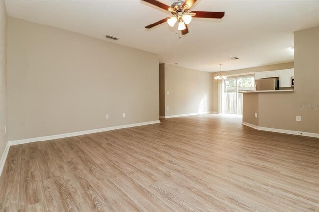 Photo - 2050 14th St S