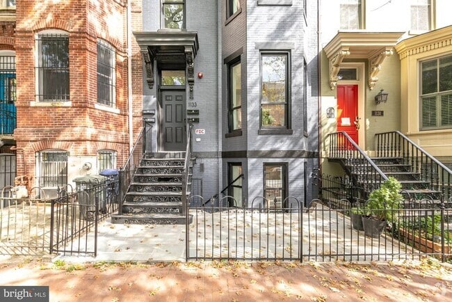 Building Photo - 1133 5th St NW Rental