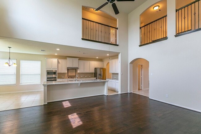 Building Photo - 2919 Iris Gable Ct