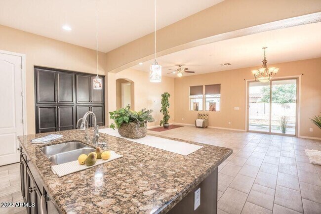 Photo - 5434 S Forest Ave