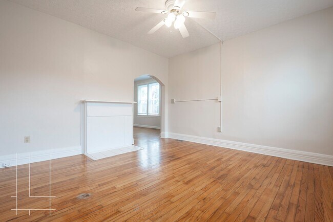 272 E 4th Ave