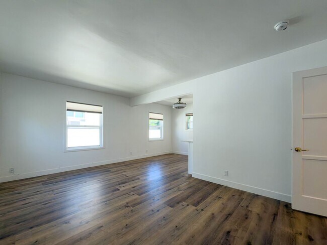 Photo - 316 N Kenwood St Unit 318