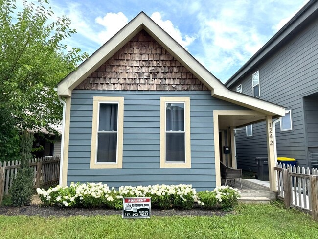 Building Photo - Fountain Square 2 Bedroom and 2 Bathroom