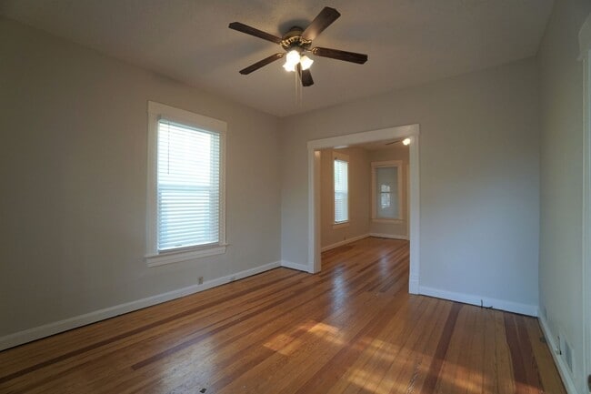 Photo - 808 E Kiowa St