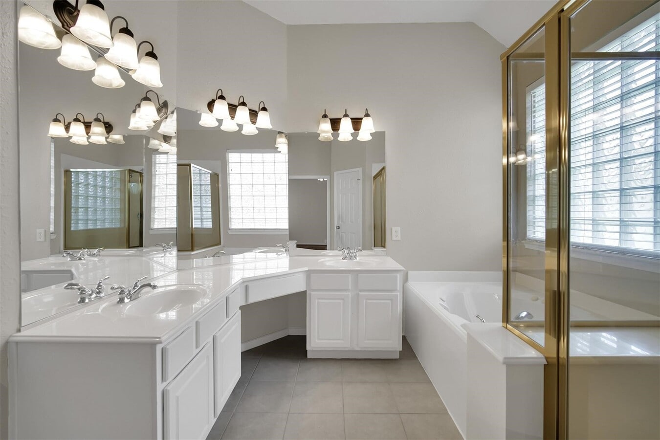 Photo - 19118 High Canyon Ln