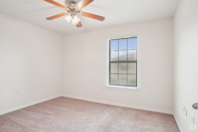 2BR, 1BA - 760SF - Primary Bedroom