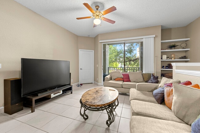 Photo - 705 Mainsail Dr