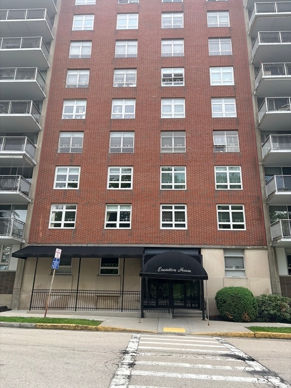 Building Photo - 80 Salisbury St Unit 302