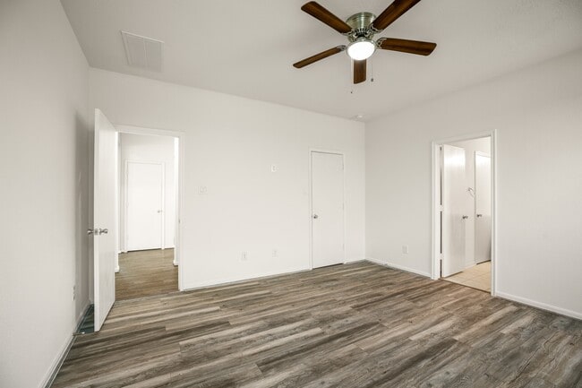 Photo - 4118 Lake Cypress Cir