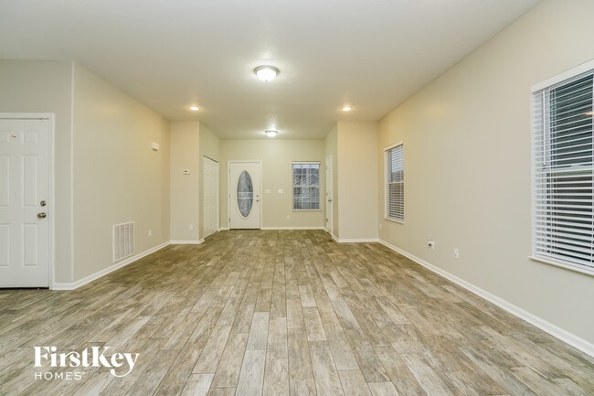 6309 Greenhaven Ave