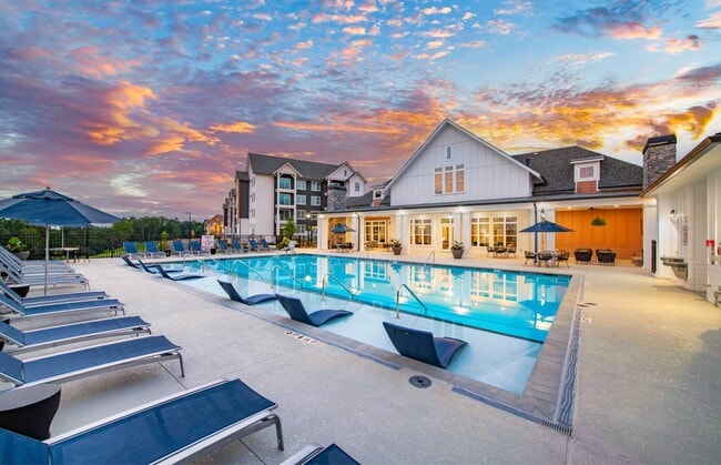 Adams Hill Apartments