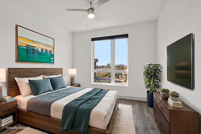 Santal Thousand Oaks