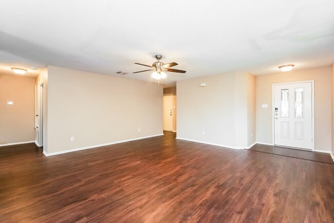 Photo - 348 Dakota Ridge Dr