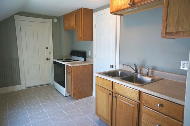 Photo - 15 E 8th St Unidad #2