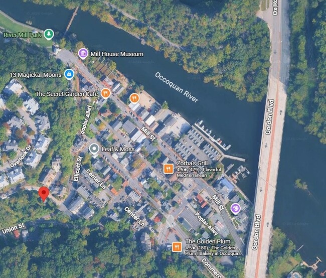 Photo - 402 McKenzie Dr