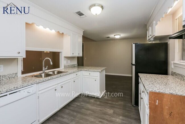 Photo - AVAILABLE NOW!! NO APP FEE!!