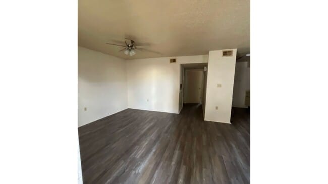 Photo - 1700 Grand Prix Dr