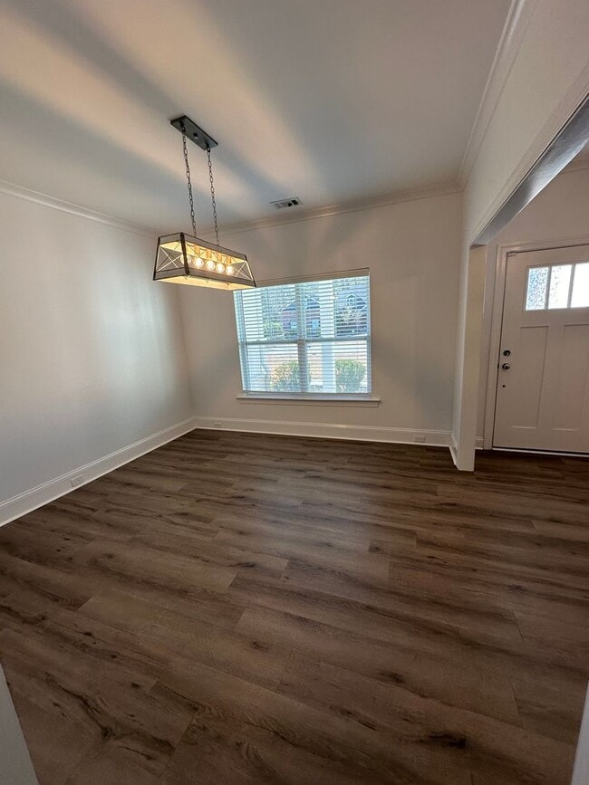 Photo - Beautiful 5 bed/3 bath home in Blandford Crossing