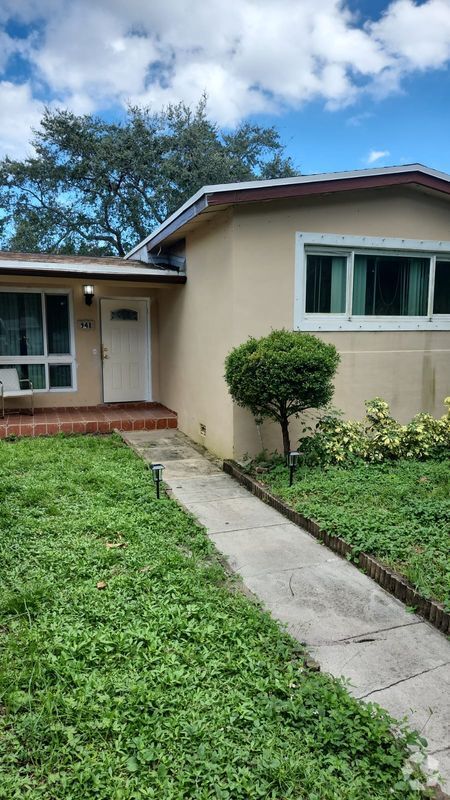 Building Photo - 948 SW 49th Terrace Rental