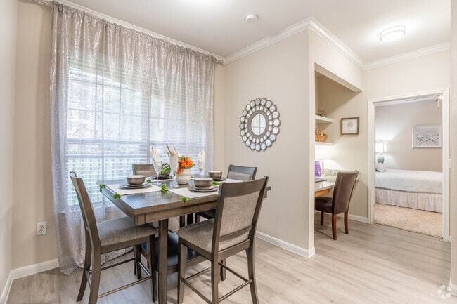 2BR, 2BA - 1065SF - Dining Room