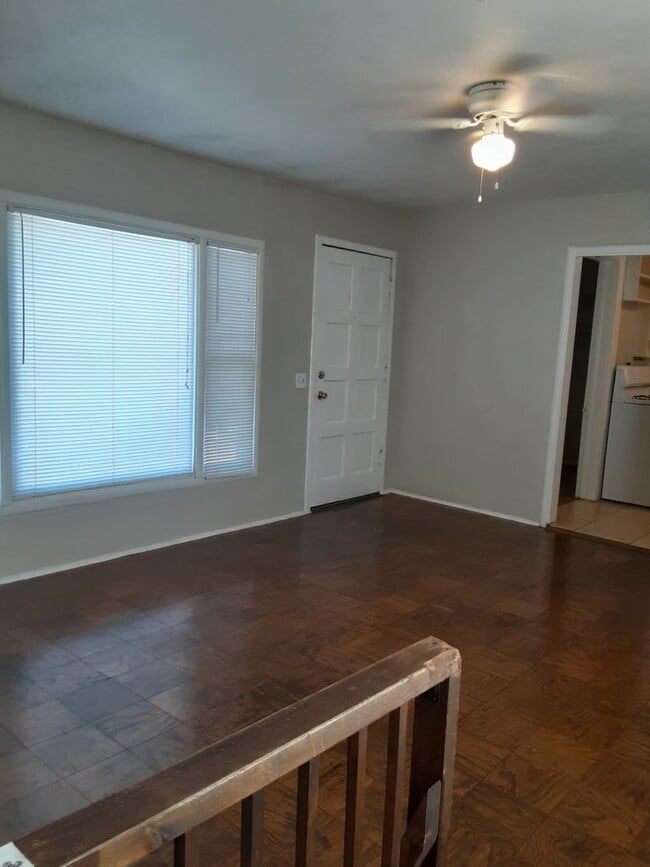 Photo - 1206 Broadway St Unit 1206 B