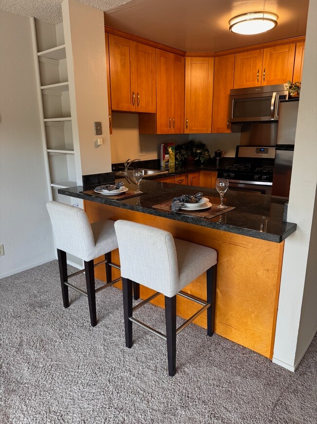 Photo - Whitman Manor