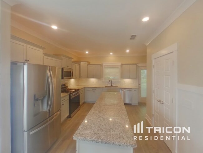 Photo - 1470 Cotillion Dr