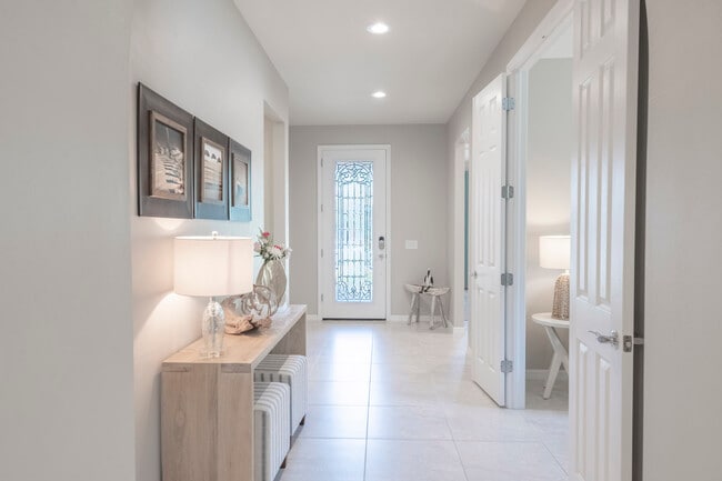 Photo - 13871 Miranese St