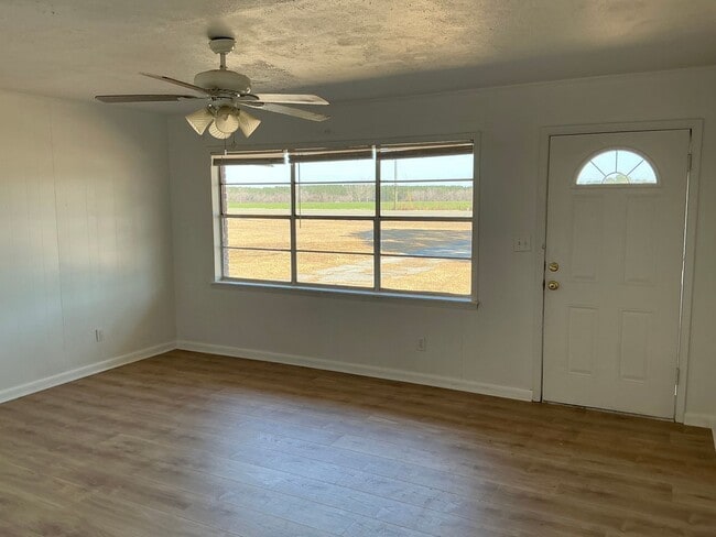 Photo - 5217 Owens Rd