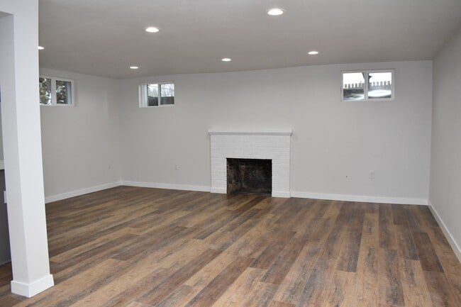 Photo - 3127 Unidad B