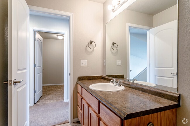 2BR, 2.5BA - 1,532SF