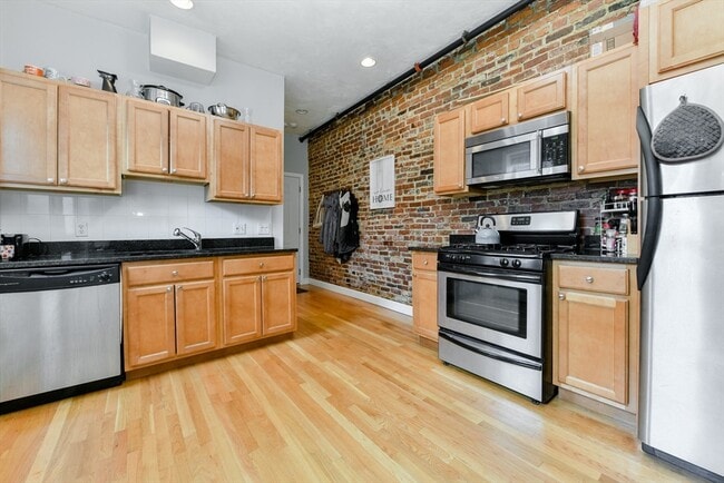 Photo - 158 Cottage St Condo Unit #4R