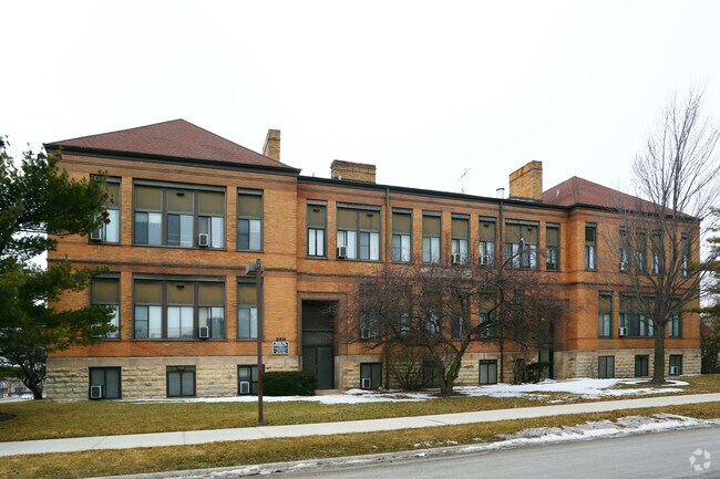 Photo - Burnham Schoolhouse