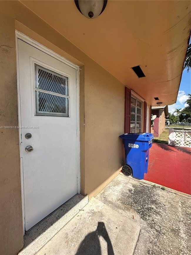 Photo - 16980 N Miami Ave Unit 16982
