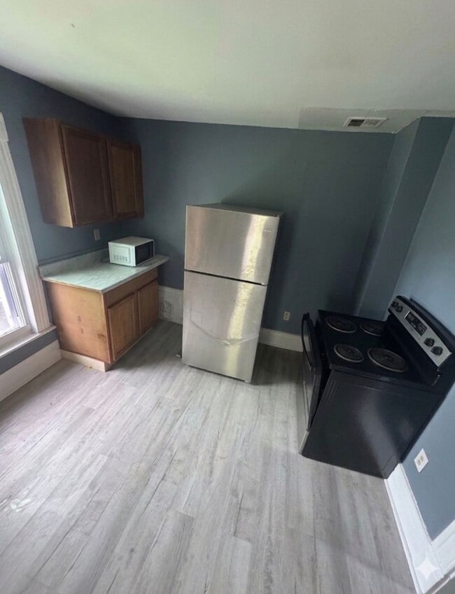 Building Photo - 115 Fairfield Ave Unit 2nd FL