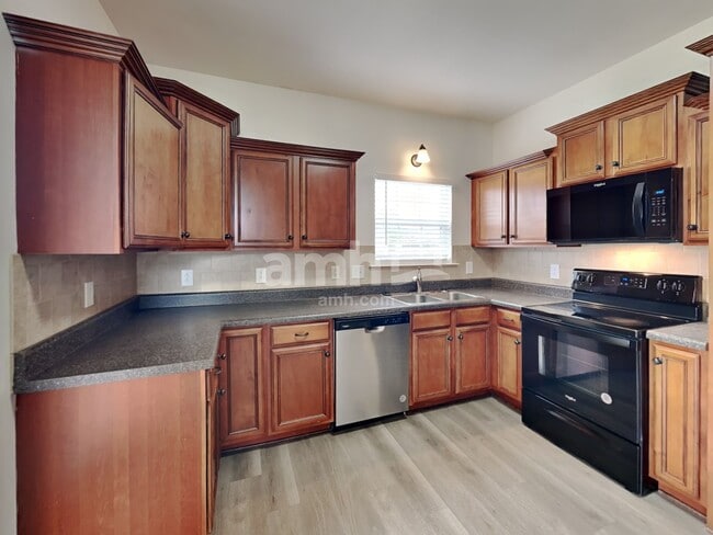 Photo - 3013 Community Cir