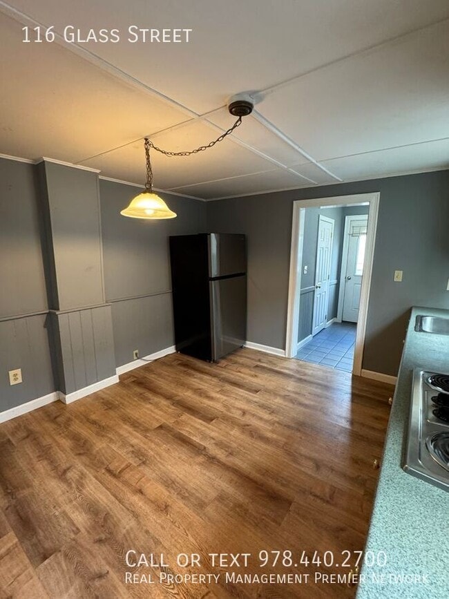 Photo - 112-116 Glass St