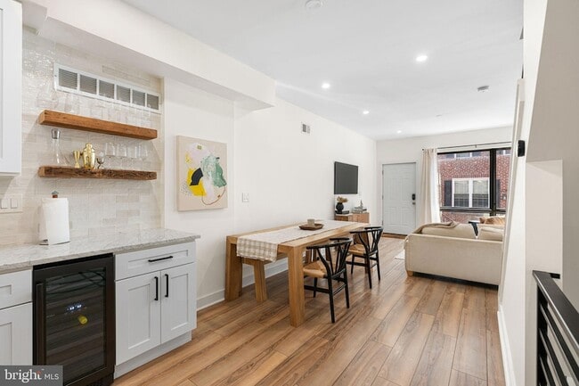 Photo - 2231 Earp St