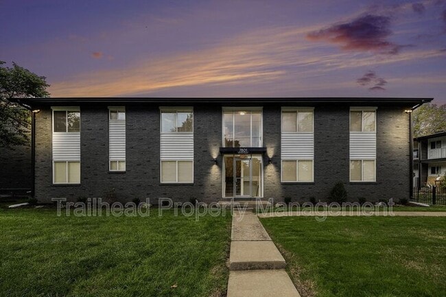Building Photo - 7801 W 83rd St Unit 4