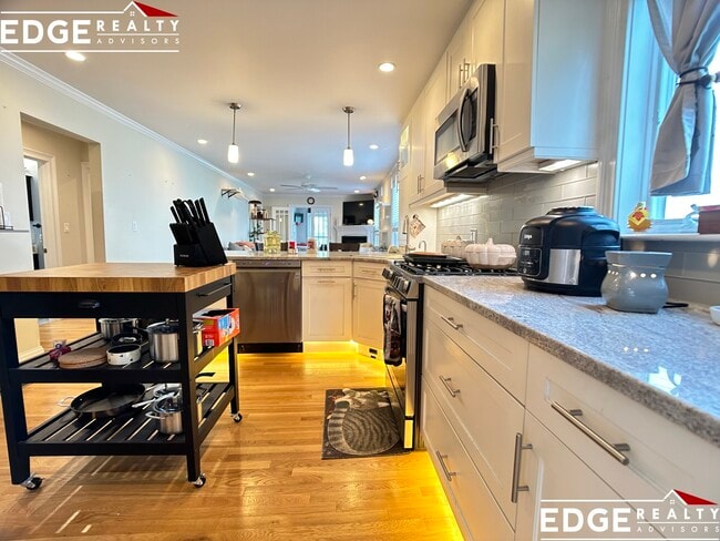 11 Madeline St Unit 1